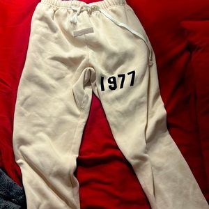 Essentials pants 1977
